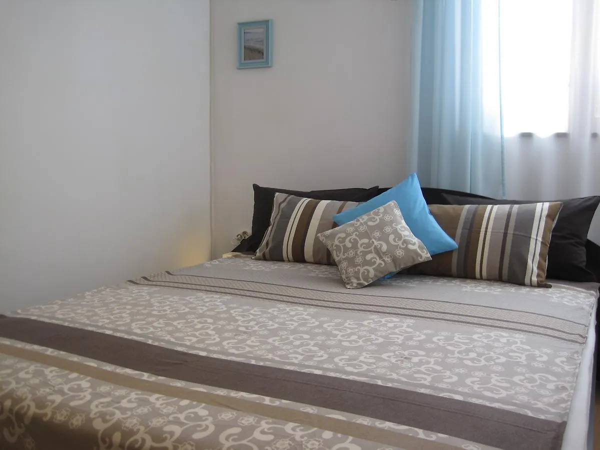 Apartment Nadejda Varna
